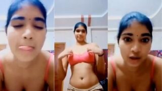 New desi sex video babe shows her big boobs on camera