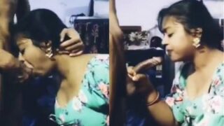 Fsiblog org bf Bangla babe gives a desi blowjob